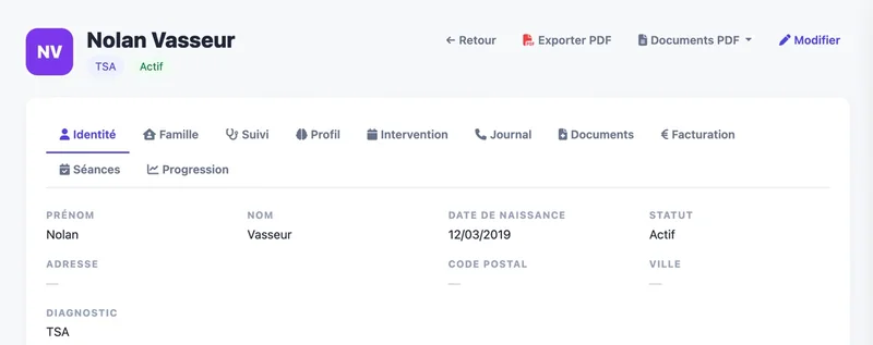 Fiche d'une personne suivie dans Practly avec ses onglets
